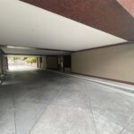 Chidlom Place Condominium Before Driveway