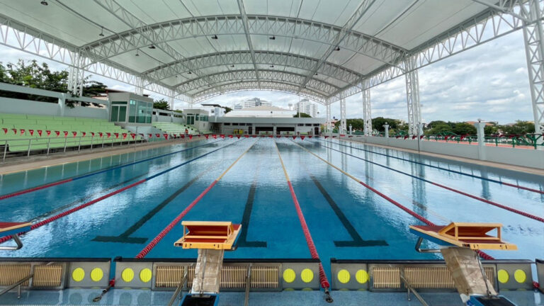 Prachaniwet Sports Center